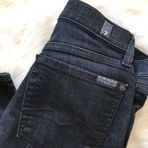 LIKE NEW Seven for All Mankind. Skinny jeans